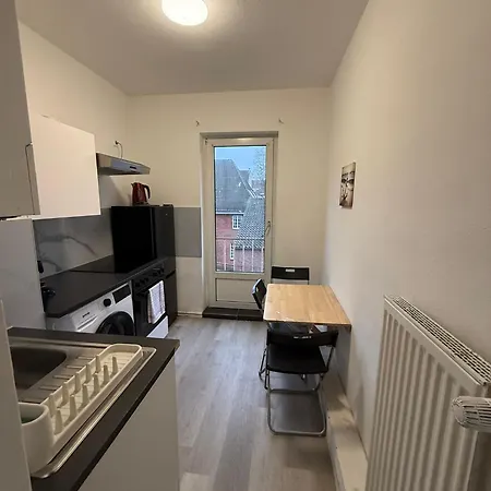 Lavins Küche Bad Balkon Wlan Tv *