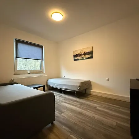 Lavins Kueche Bad Balkon Wlan Tv