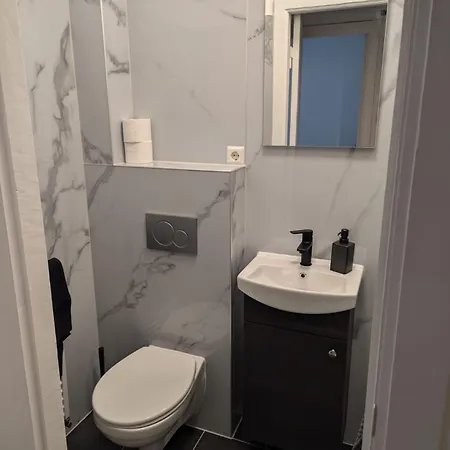 Lavins Kueche Bad Balkon Wlan Tv Апартаменти