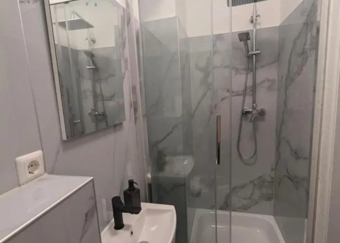 Lavins Kueche Bad Balkon Wlan Tv Apartment