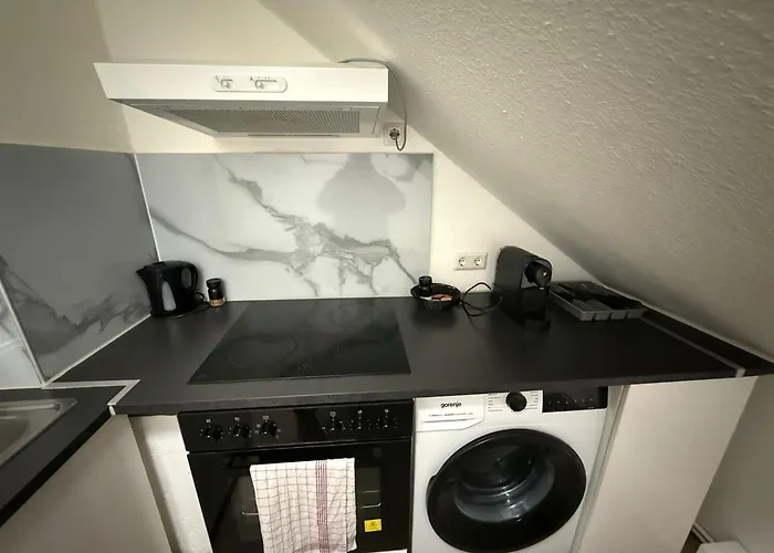 Lavins Kueche Bad Balkon Wlan Tv